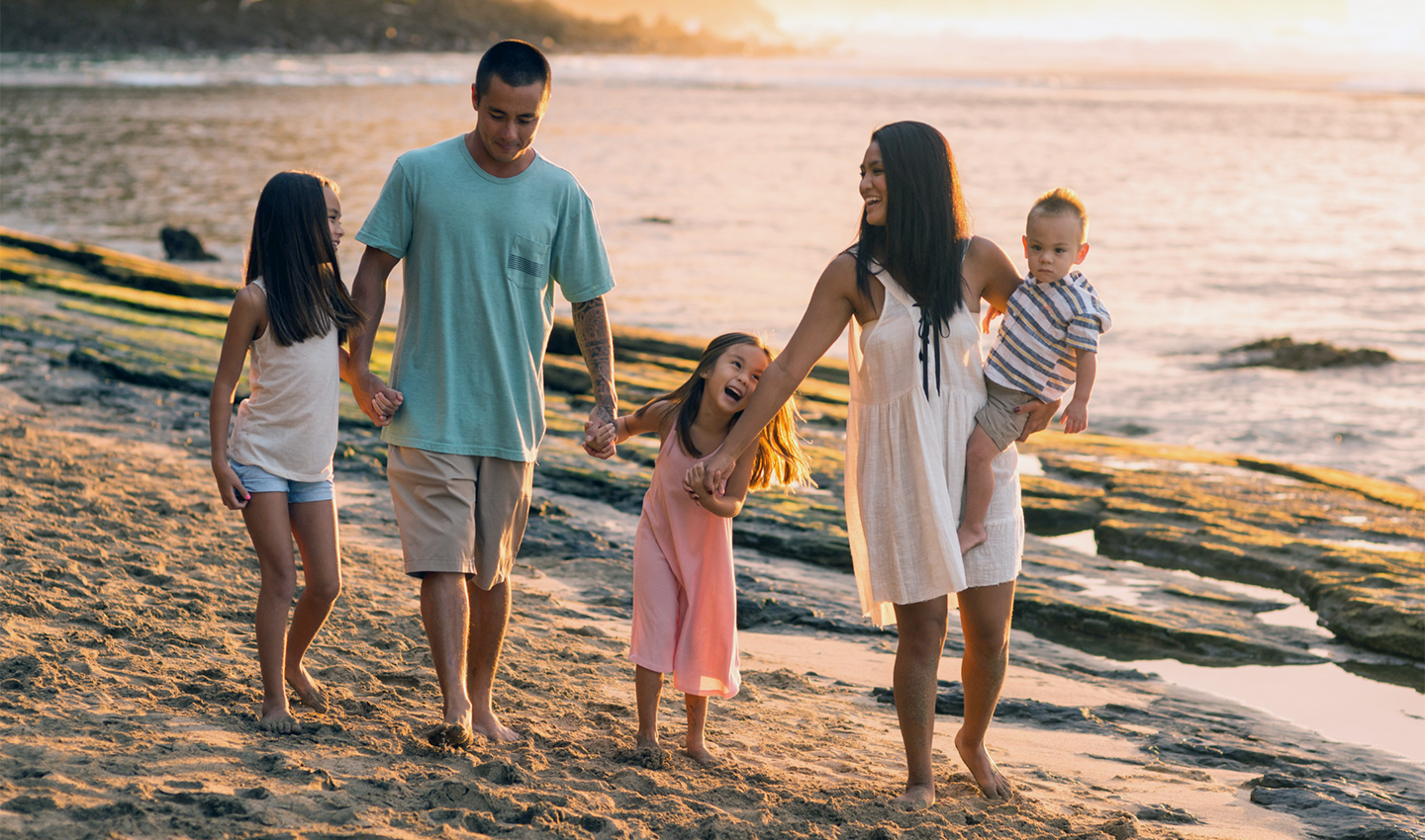 PersonalServiceWithUs_1440x850x072 Personal Service for Your Family