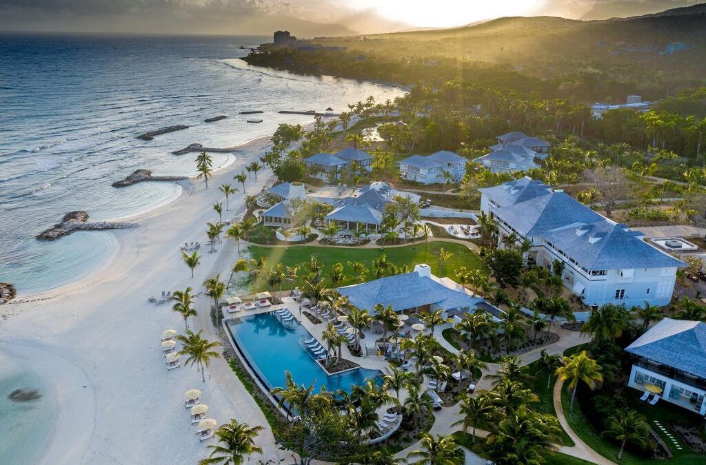 Escape to Jamaica: Top Resorts for Every Traveler’s Dream Getaway